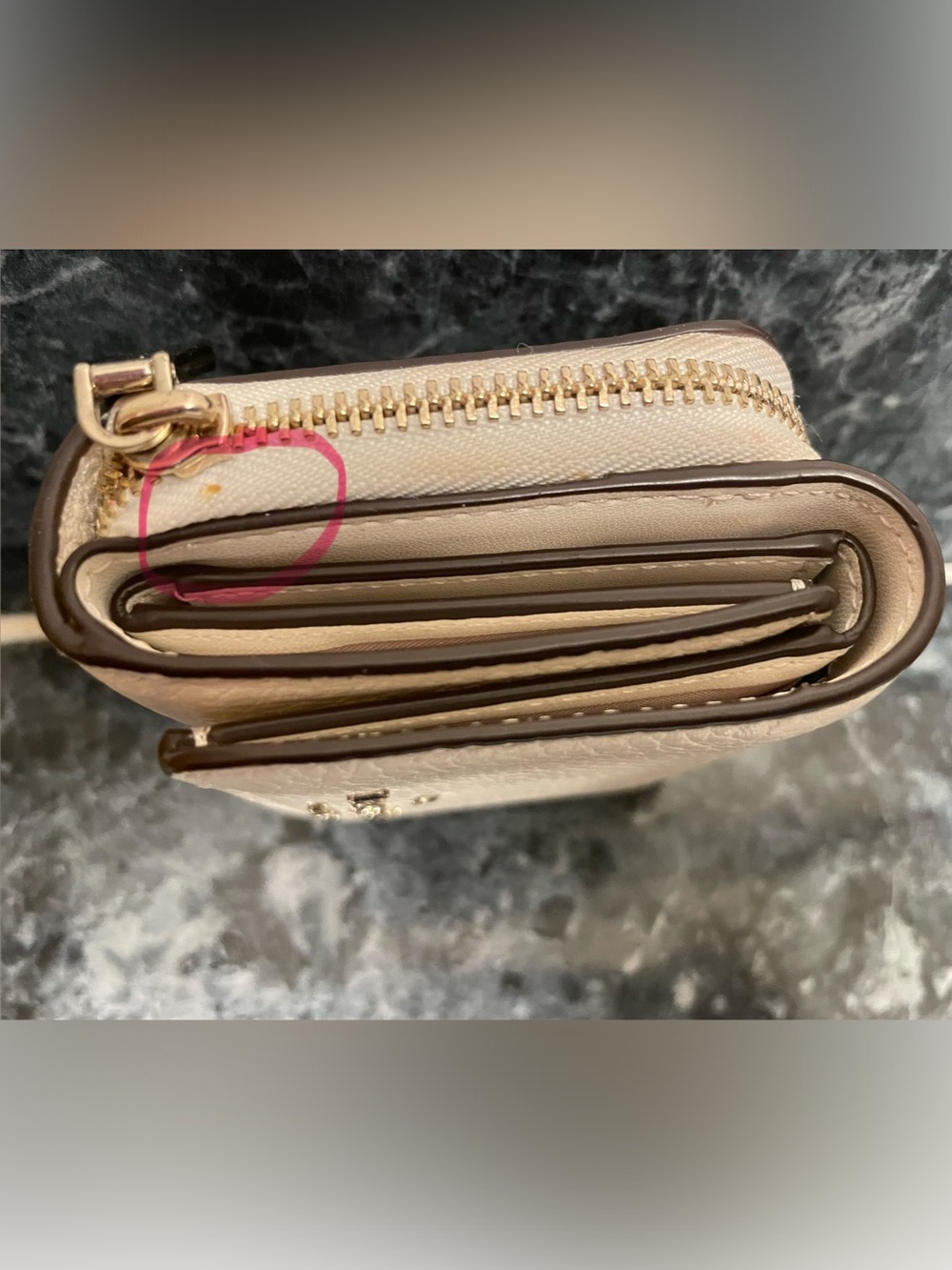 kate spade cream pebbled leather compact wallet with gold logo - Picture 4 of 5